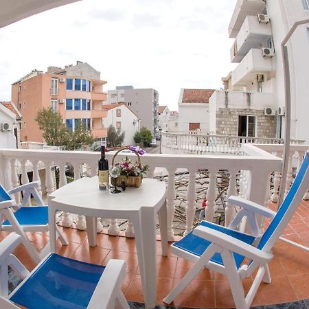Apartments & Rooms Nikolic Будва Екстер'єр фото
