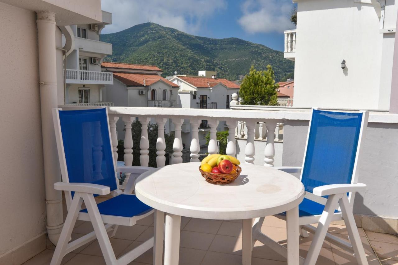 Apartments & Rooms Nikolic Будва Екстер'єр фото