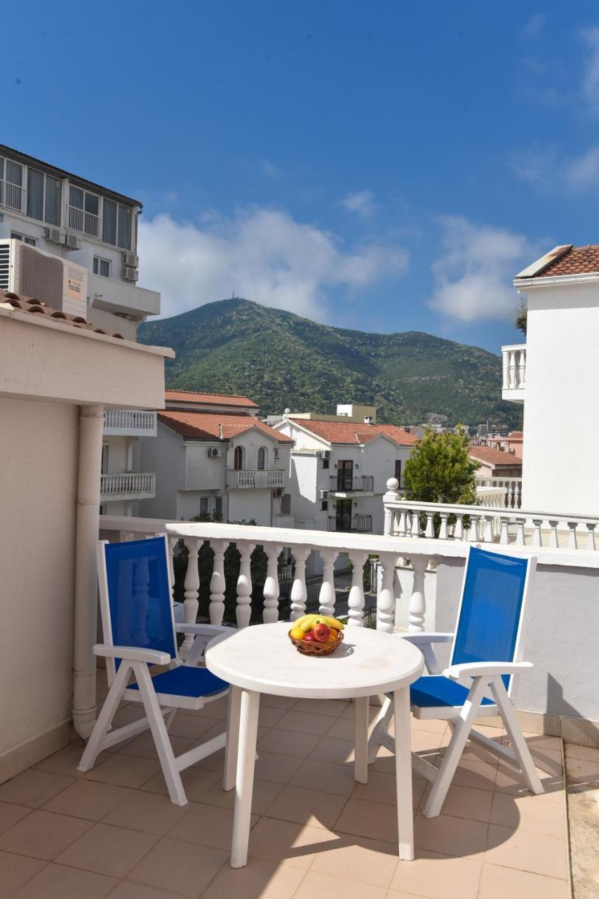 Apartments & Rooms Nikolic Будва Екстер'єр фото