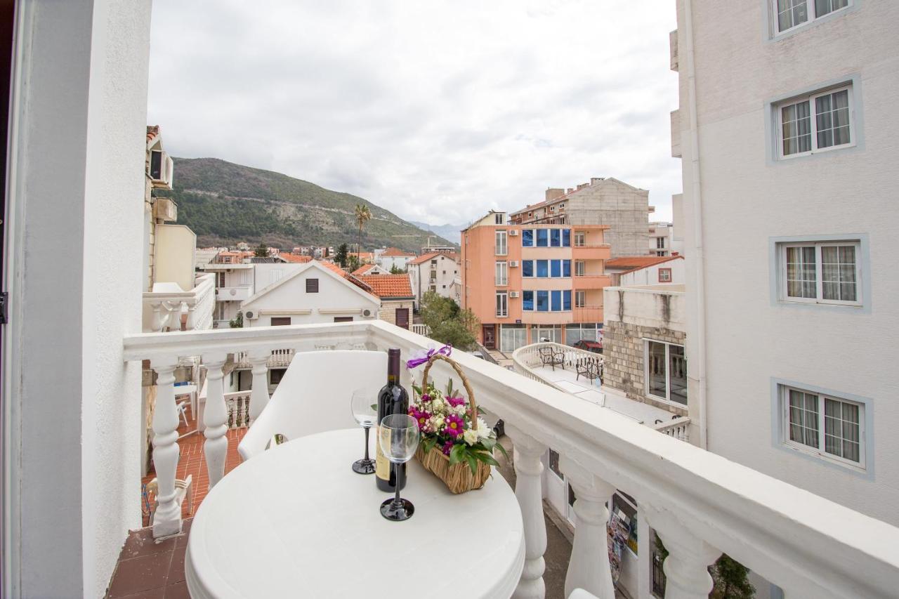 Apartments & Rooms Nikolic Будва Екстер'єр фото
