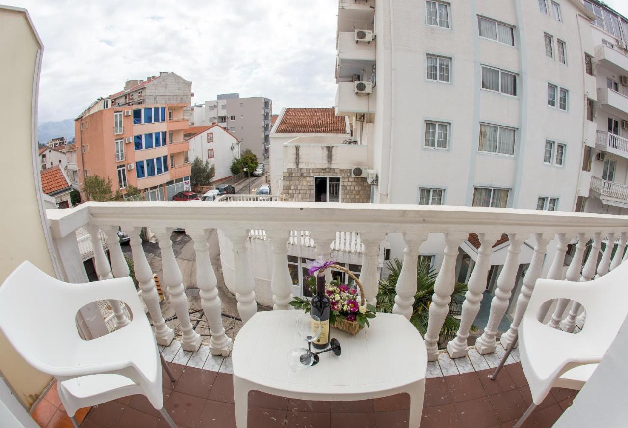 Apartments & Rooms Nikolic Будва Екстер'єр фото