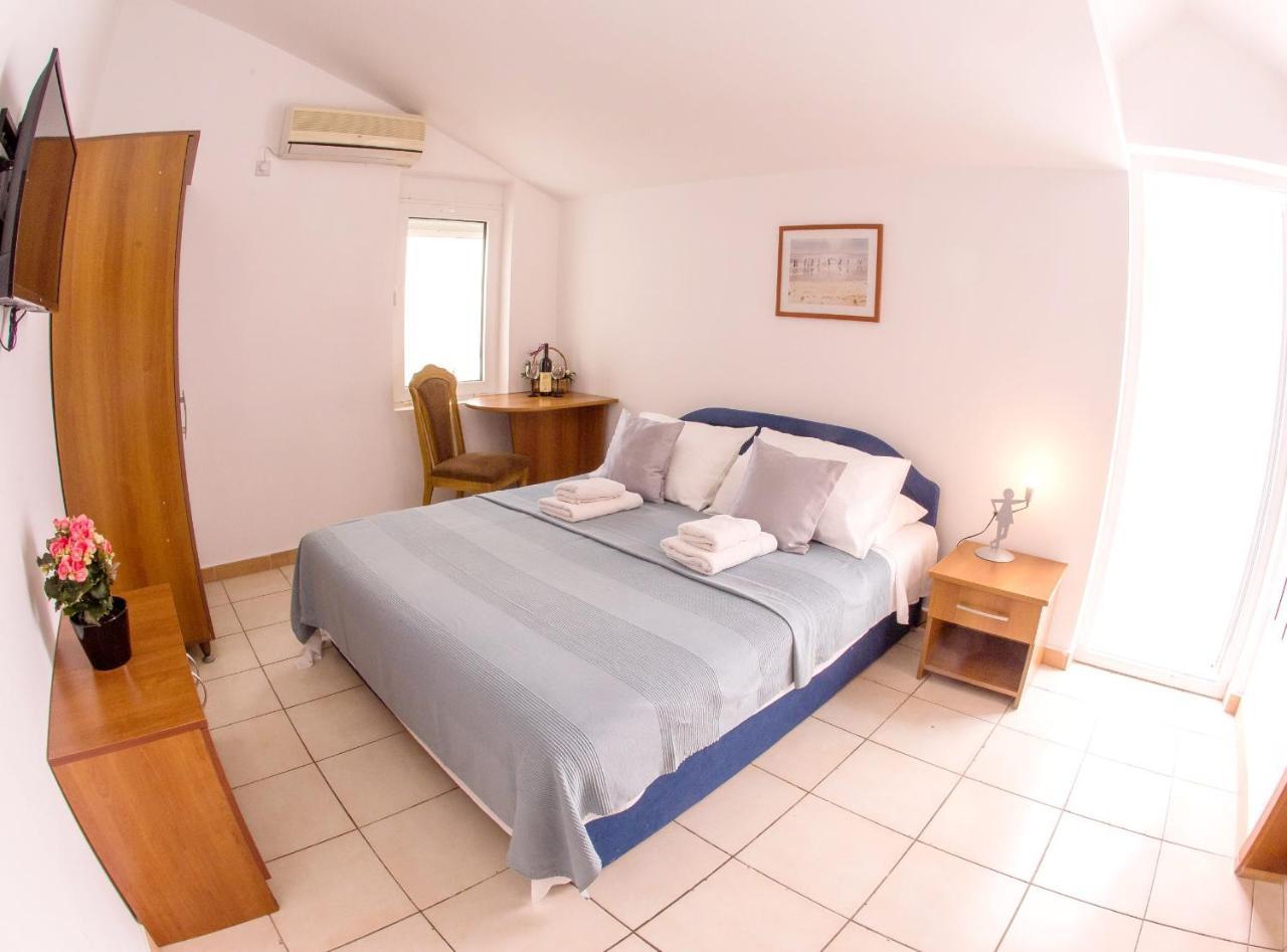 Apartments & Rooms Nikolic Будва Екстер'єр фото