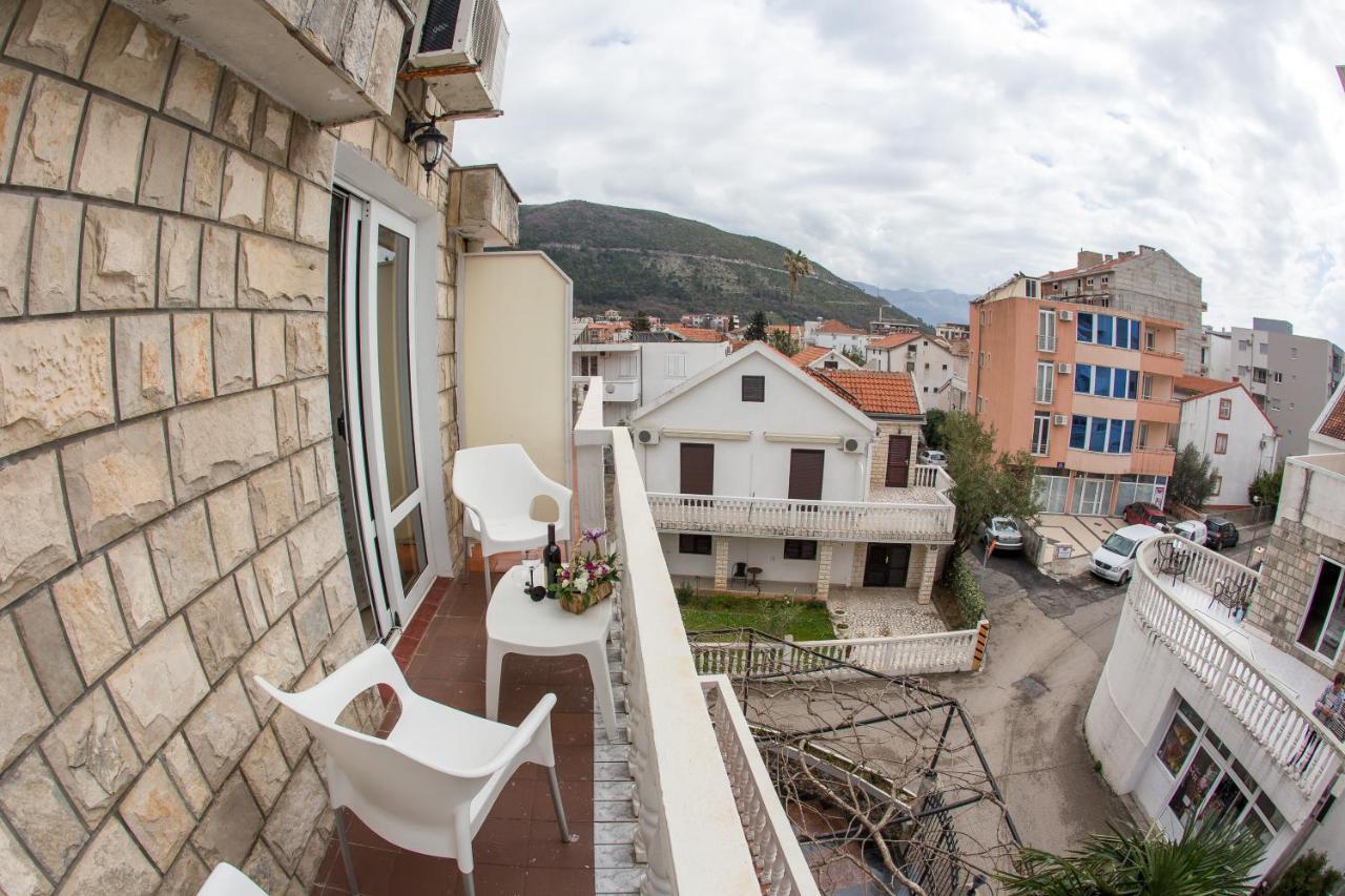 Apartments & Rooms Nikolic Будва Екстер'єр фото