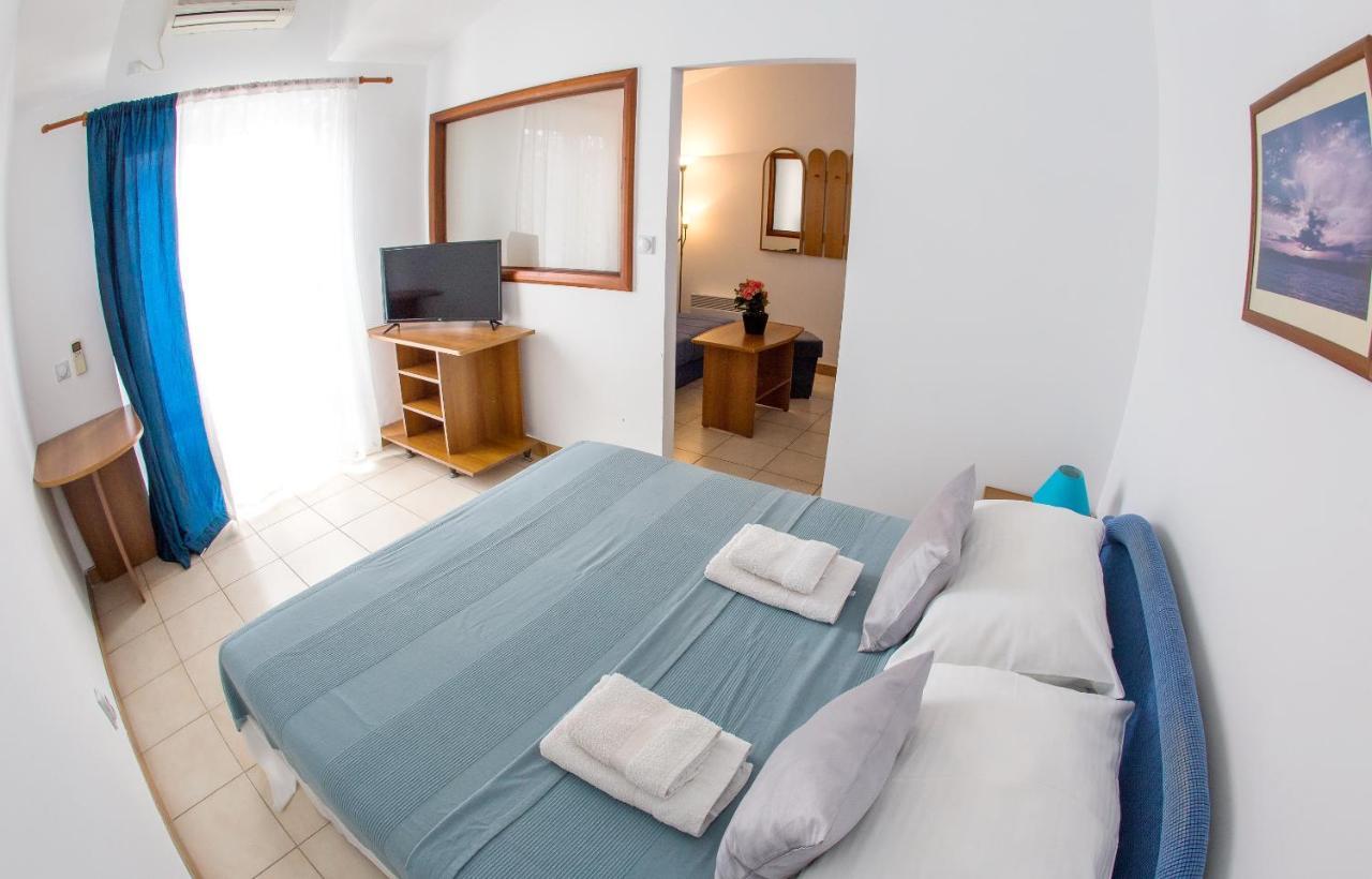 Apartments & Rooms Nikolic Будва Екстер'єр фото