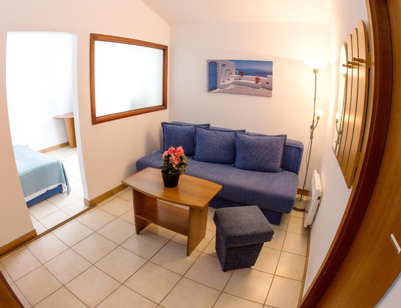 Apartments & Rooms Nikolic Будва Екстер'єр фото