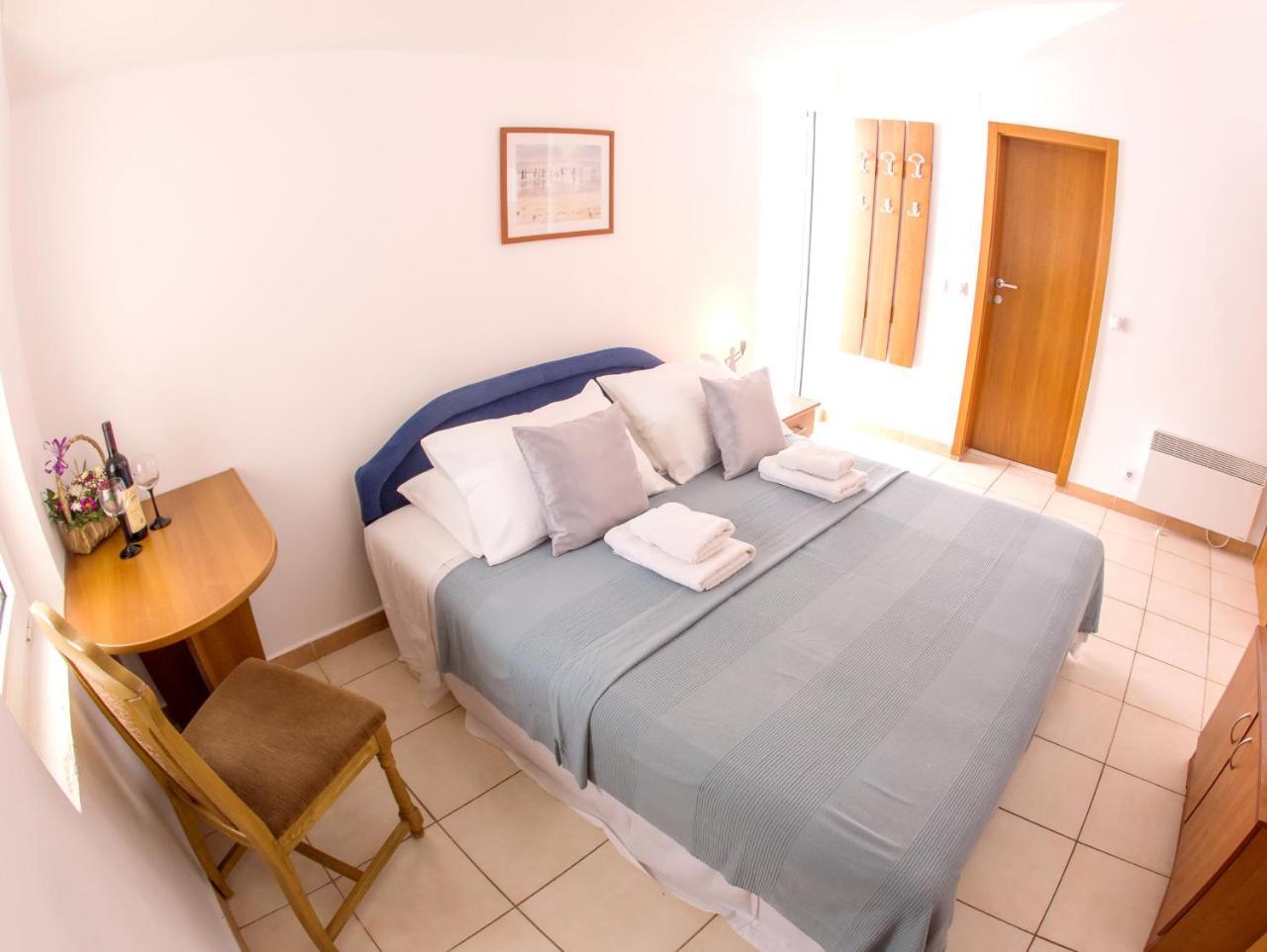 Apartments & Rooms Nikolic Будва Екстер'єр фото