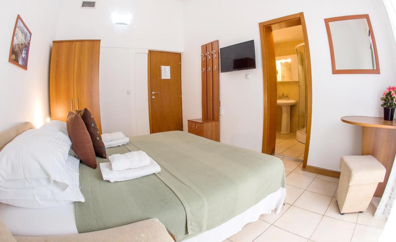 Apartments & Rooms Nikolic Будва Екстер'єр фото