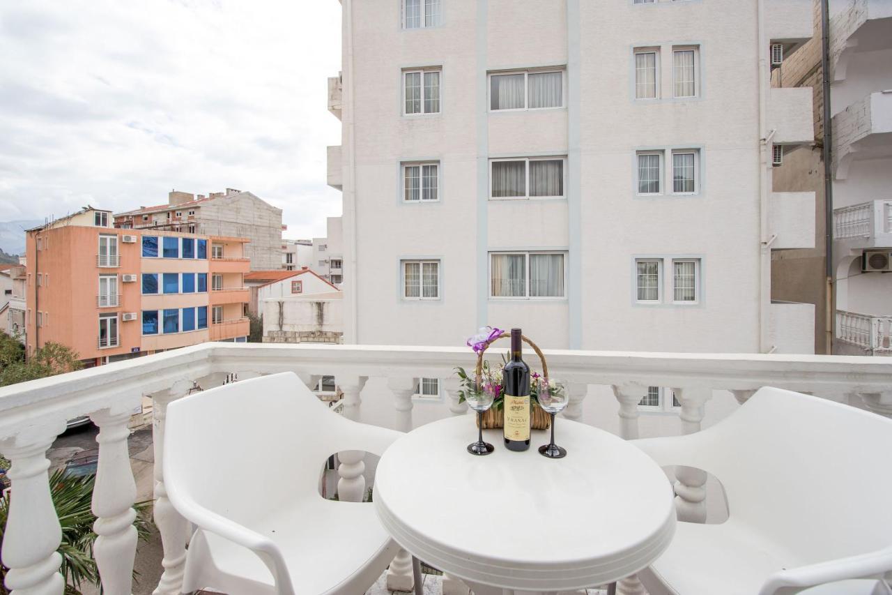Apartments & Rooms Nikolic Будва Екстер'єр фото