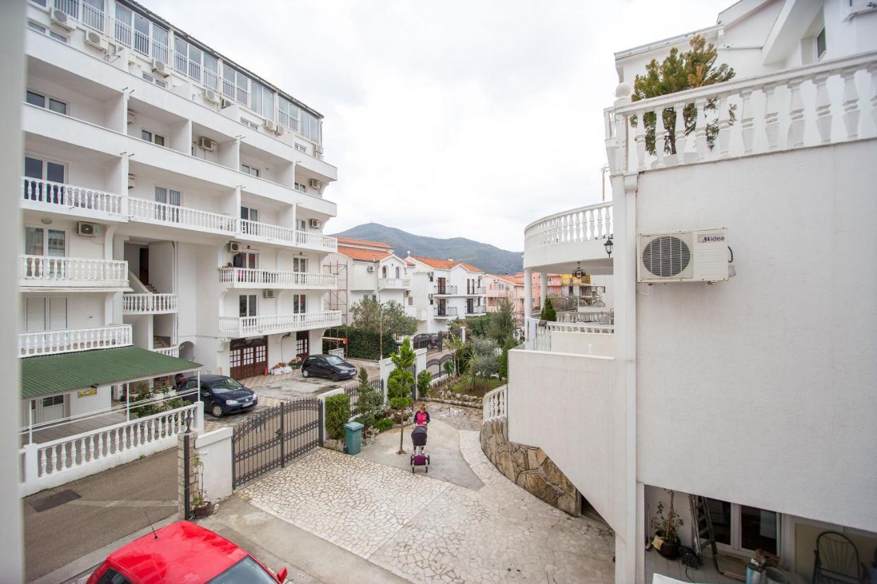Apartments & Rooms Nikolic Будва Екстер'єр фото