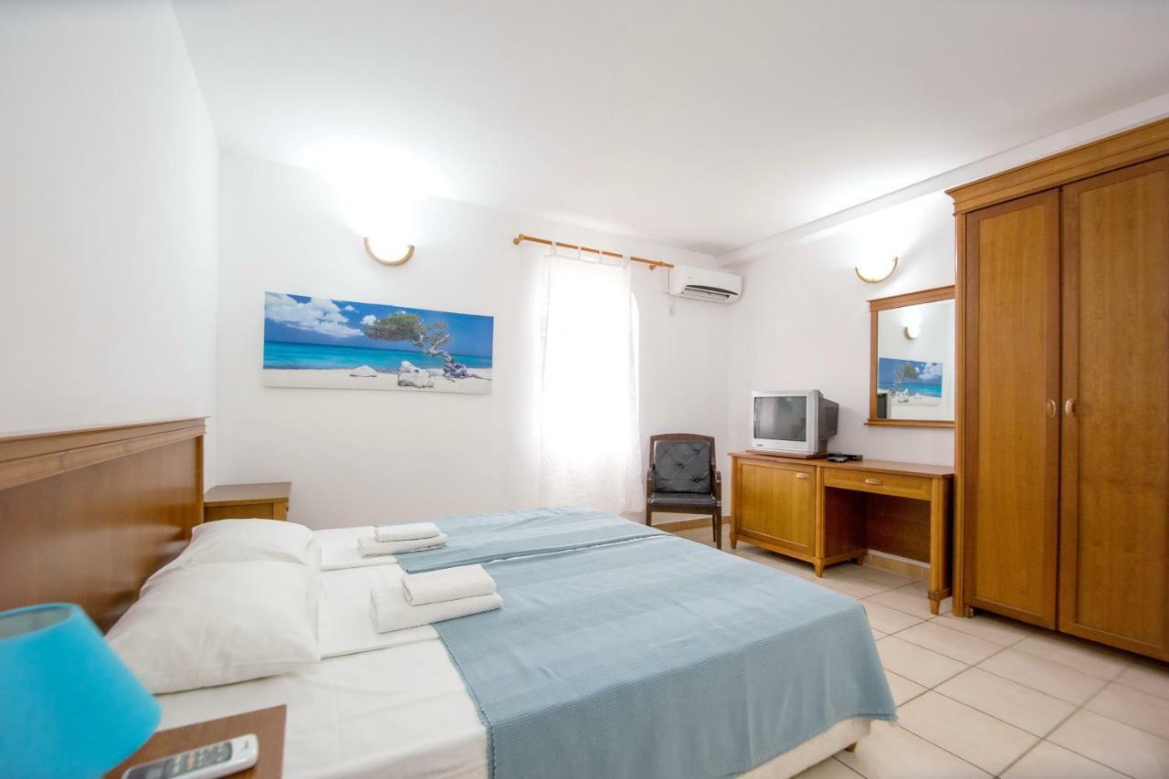 Apartments & Rooms Nikolic Будва Екстер'єр фото